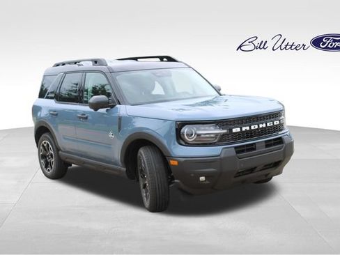 New 2026 Ford Bronco Sport Outer Banks w/ Outer Banks Tech Package+ AWD/4WD image 2