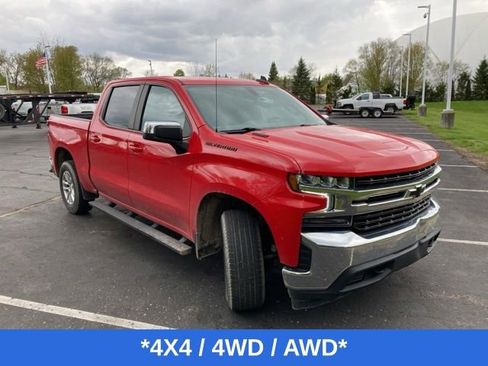 Used 2021 Chevrolet Silverado 1500 LT w/ Convenience Package II AWD/4WD image 2