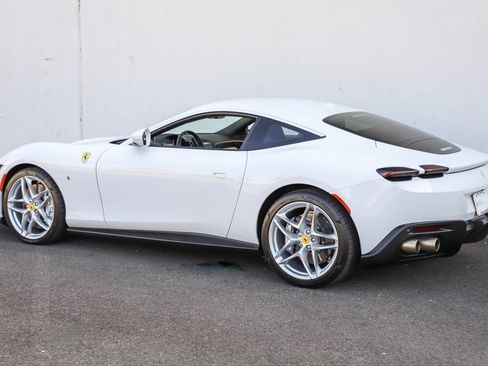 Certified 2023 Ferrari Roma RWD image 9