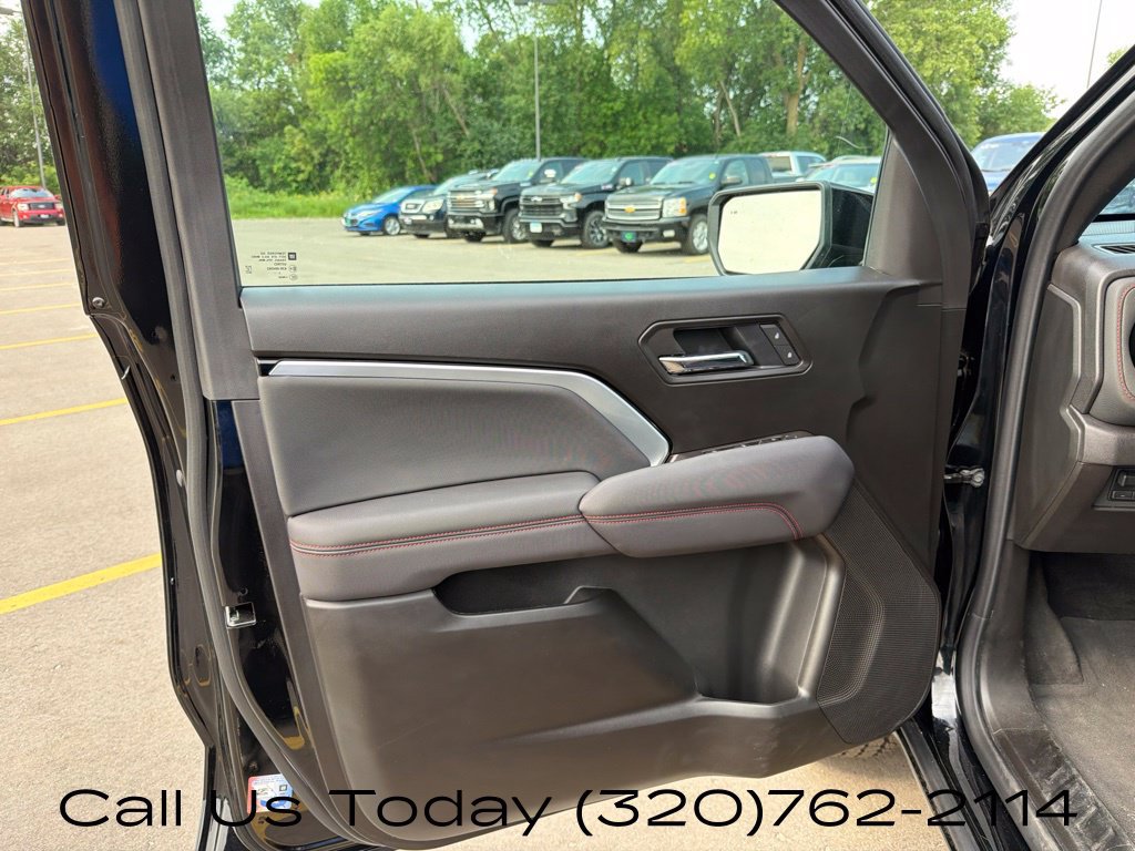 Used 2026 Chevrolet Colorado Z71 AWD/4WD image 14