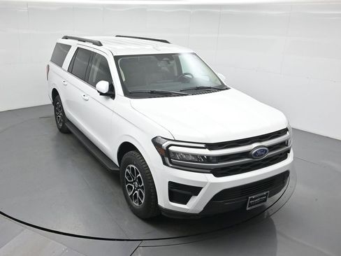 Used 2024 Ford Expedition Max XLT image 40