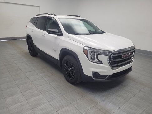 Used 2023 GMC Terrain AT4 image 13