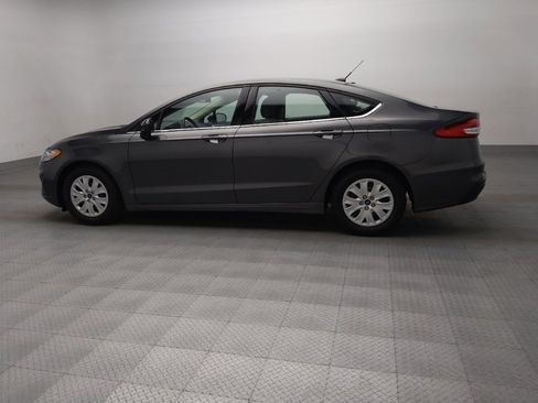 Used 2019 Ford Fusion S image 3