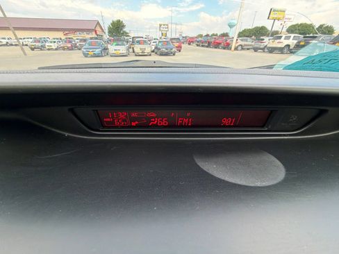 Used 2014 MAZDA MAZDA5 Sport FWD image 17