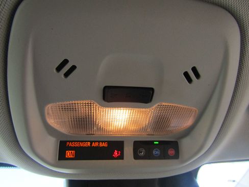 Used 2026 Chevrolet Trax LT FWD image 22