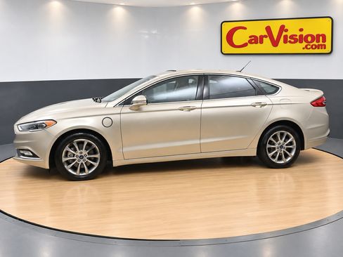 Used 2018 Ford Fusion Energi Titanium FWD image 5