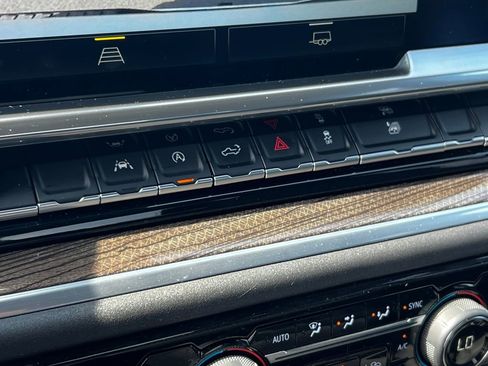 Used 2026 Chevrolet Silverado 1500 RST image 25