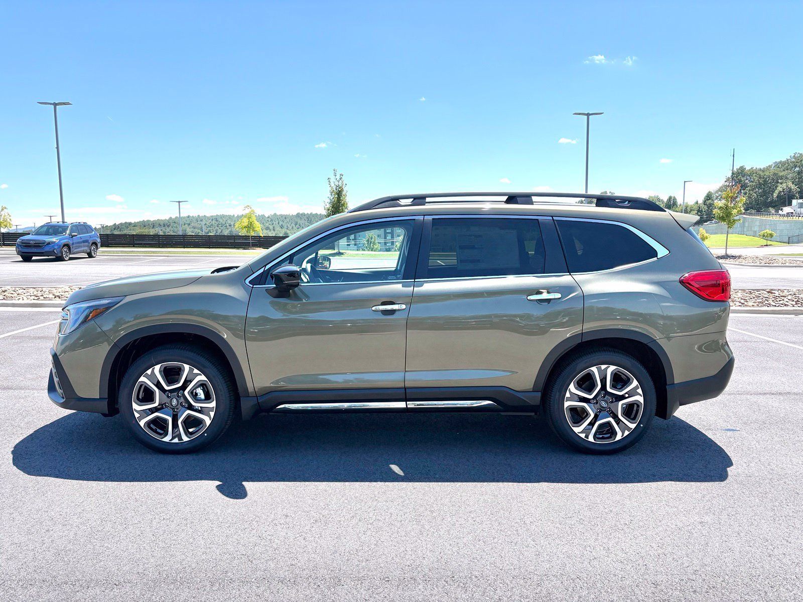 New 2026 Subaru Ascent Touring w/ Popular Package #1 AWD/4WD image 4