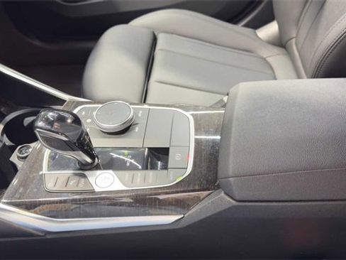 Used 2021 BMW 330i Sedan w/ Premium Package image 27