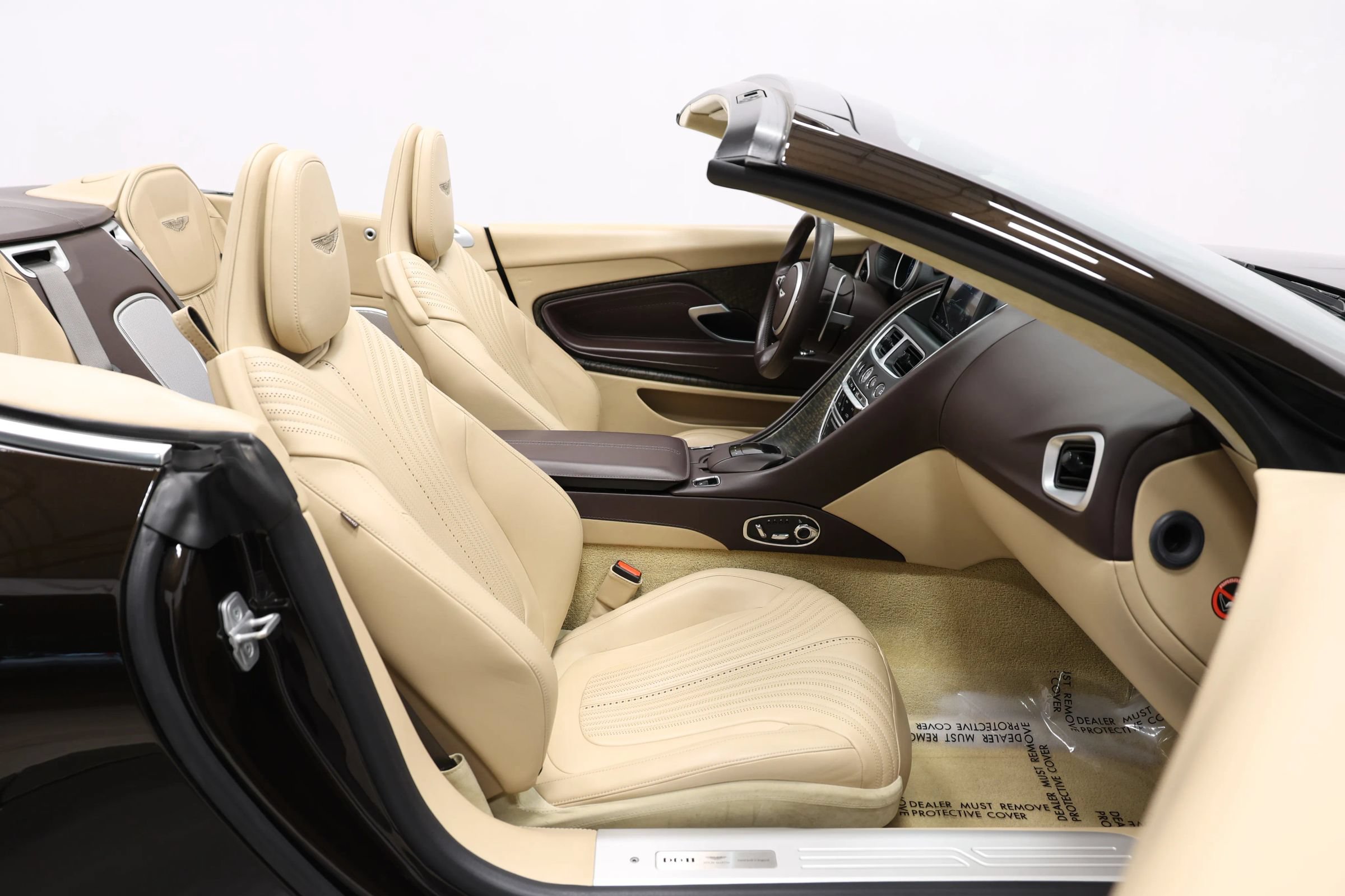 Used 2019 Aston Martin DB11 Volante RWD image 92