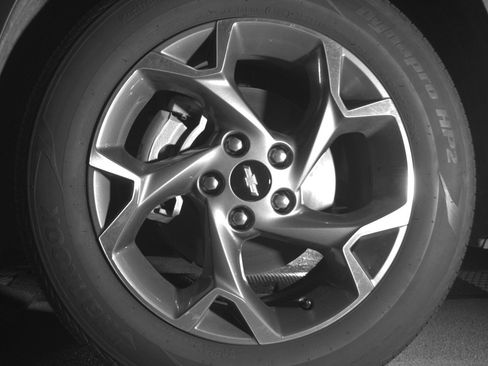 Used 2025 Chevrolet Trax LT w/ LT Convenience Package image 12