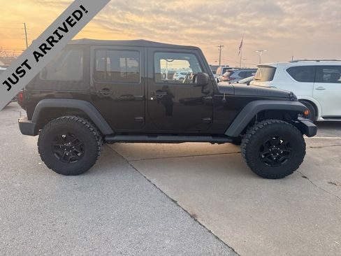 Used 2018 Jeep Wrangler Unlimited Sport image 4