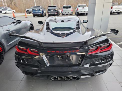 Used 2023 Chevrolet Corvette Z06 w/ Z07 Performance Package image 5