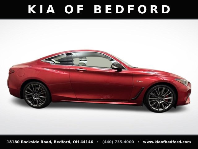 Used 2017 INFINITI Q60 Red Sport 400 AWD/4WD image 4