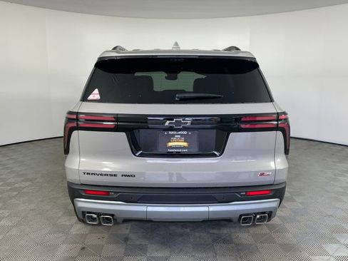 New 2026 Chevrolet Traverse Z71 w/ Driver Confidence Package AWD/4WD image 12
