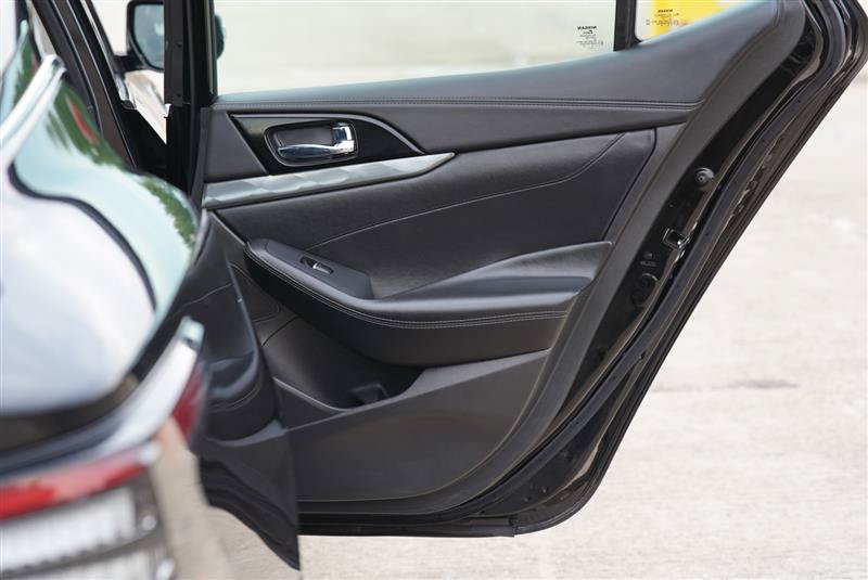Used 2021 Nissan Maxima 3.5 SV w/ Floor Mat Group FWD image 80
