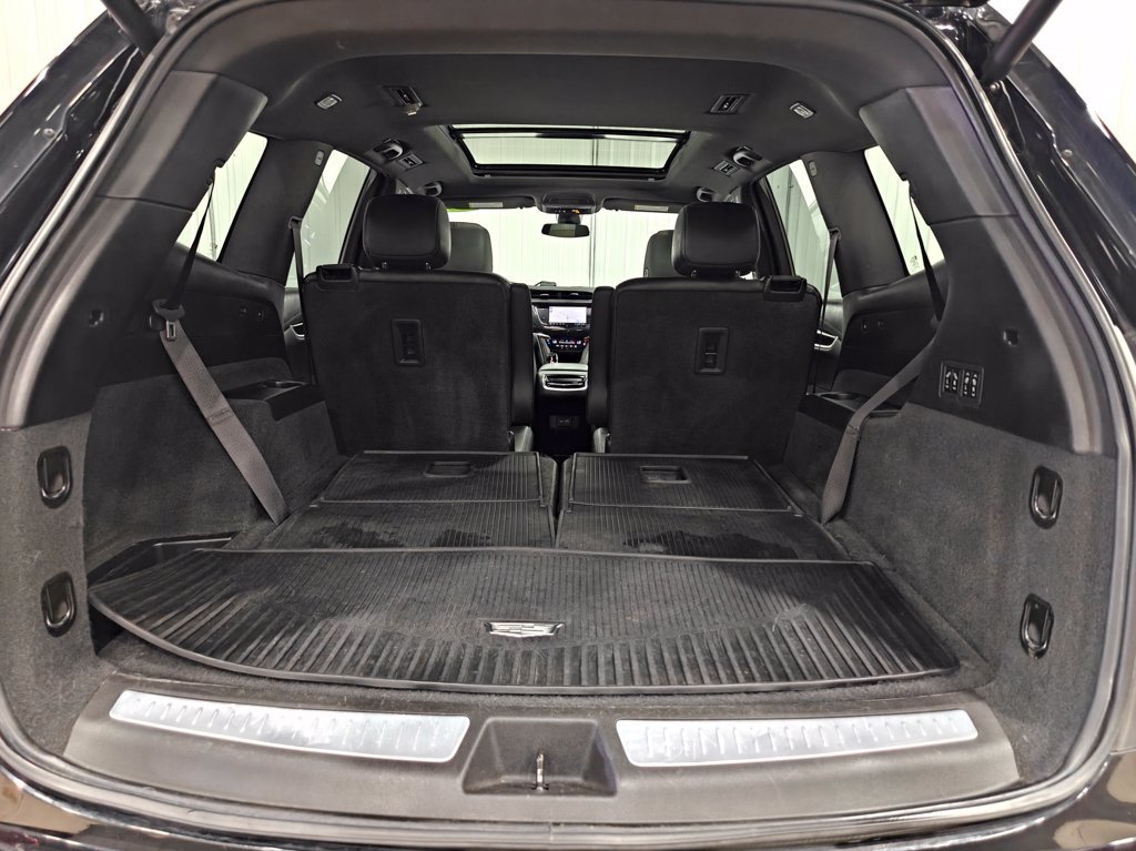 Used 2020 Cadillac XT6 Premium Luxury AWD/4WD image 35