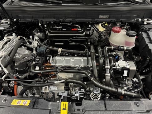 Certified 2024 Mercedes-Benz EQB 300 4MATIC image 38