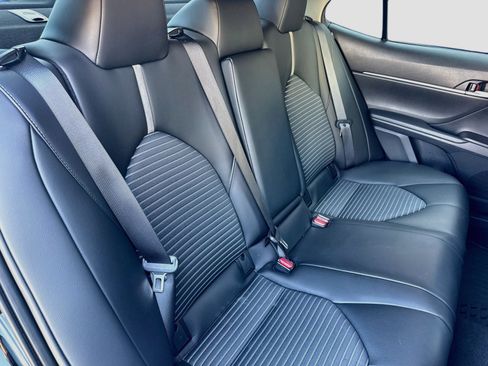 Used 2023 Toyota Camry SE FWD image 16
