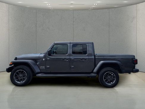 Used 2022 Jeep Gladiator Overland w/ Cold Weather Group AWD/4WD image 8