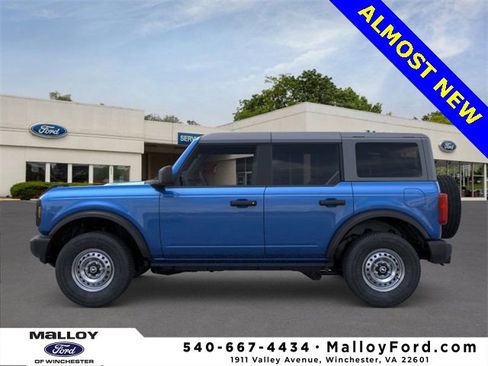 Used 2025 Ford Bronco 4-Door image 3