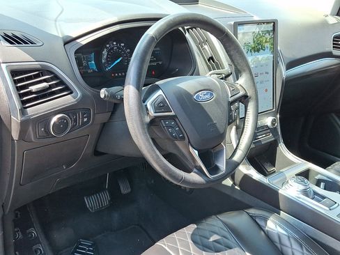 Used 2024 Ford Edge Titanium AWD/4WD image 25