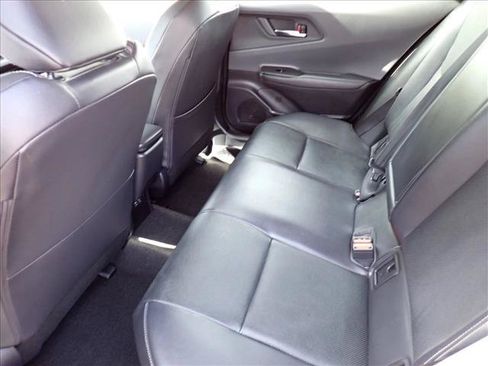 Used 2024 Toyota Prius XLE AWD/4WD image 9