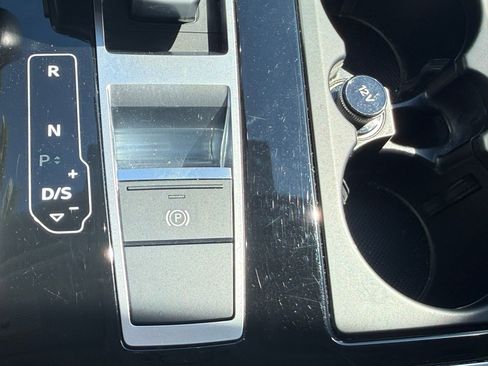 Used 2023 Audi Q7 3.0T Premium Plus AWD/4WD image 49