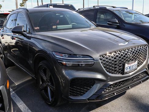 Used 2023 Genesis GV70 2.5T w/ Sport Prestige Package image 5