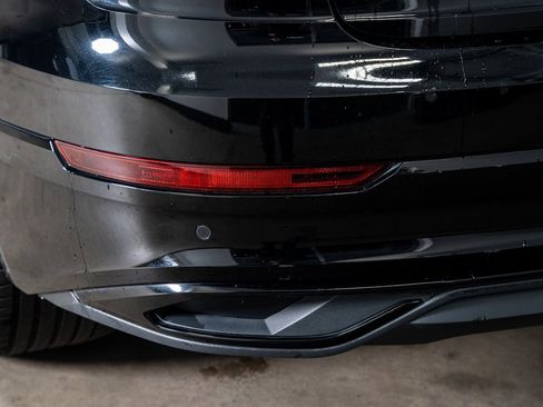 Used 2020 Audi Q8 Premium w/ Black Optic Package image 25