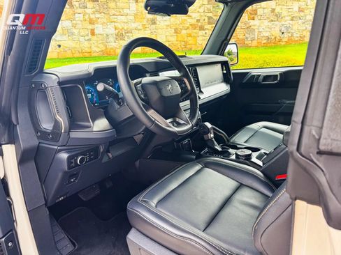 Used 2025 Ford Bronco Badlands AWD/4WD image 12
