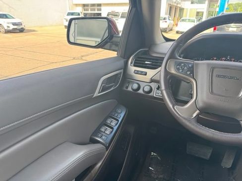 Used 2019 GMC Yukon Denali AWD/4WD image 27