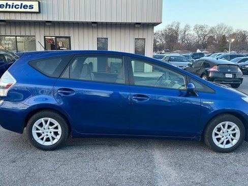 Used 2012 Toyota Prius V Two image 11