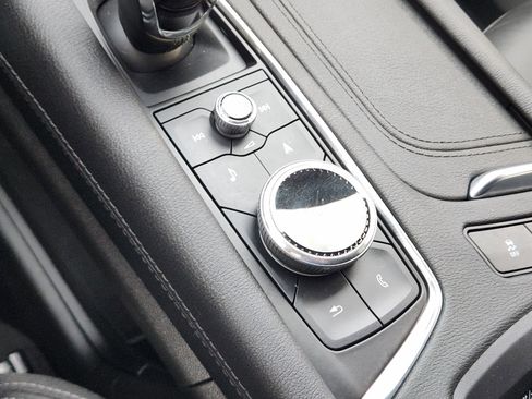 Used 2023 Cadillac XT6 Premium Luxury w/ Technology Package image 26