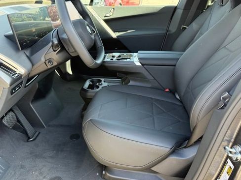 New 2026 BMW iX xDrive45 w/ Premium Package image 17
