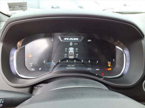 New 2026 RAM 1500 4x4 Crew Cab image 17