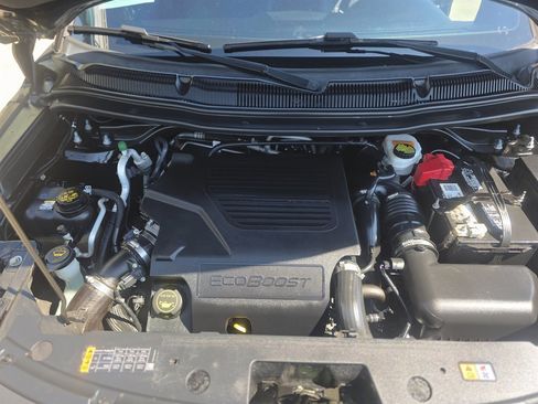 Used 2018 Ford Explorer Sport w/ Equipment Group 401A AWD/4WD image 15