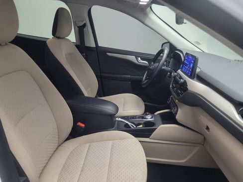 Used 2021 Ford Escape SE w/ Cold Weather Package FWD image 21