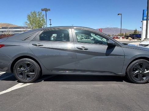 Used 2023 Hyundai Elantra Blue FWD image 2