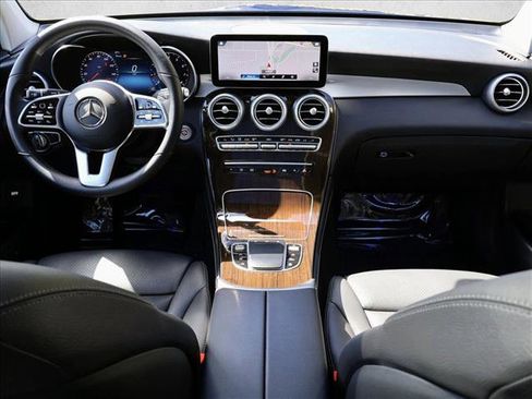 Used 2021 Mercedes-Benz GLC 300 4MATIC image 24