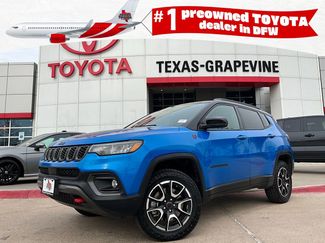 Used 2025 Jeep Compass Trailhawk video 1