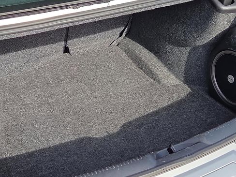 Used 2023 Chrysler 300 S image 8