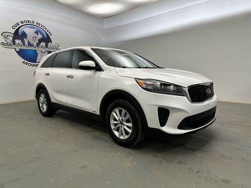 Used 2020 Kia Sorento LX image 13