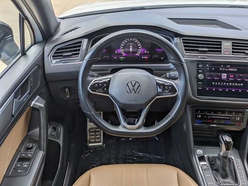 Used 2024 Volkswagen Tiguan SE R-Line FWD image 18