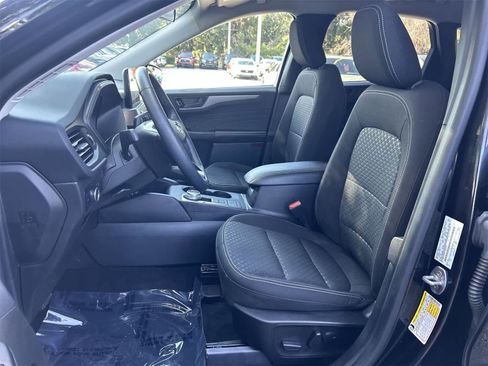 Used 2023 Ford Escape Active image 11