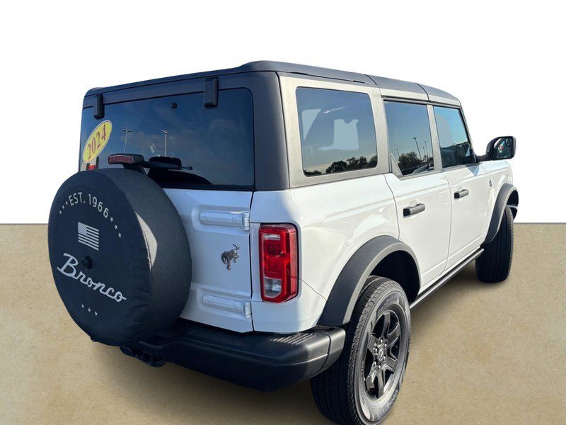 Used 2024 Ford Bronco Black Diamond AWD/4WD image 4