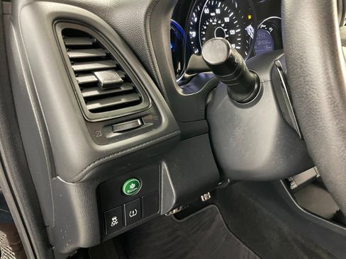 Used 2021 Honda HR-V Sport image 21