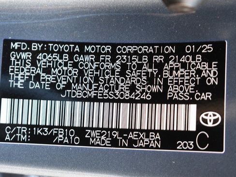 Certified 2025 Toyota Corolla LE image 33