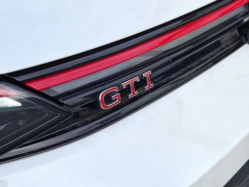 New 2026 Volkswagen GTI SE image 24
