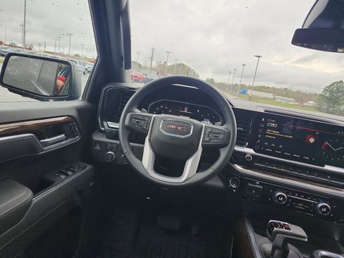 Used 2026 GMC Sierra 1500 Elevation w/ Elevation Premium Package image 12